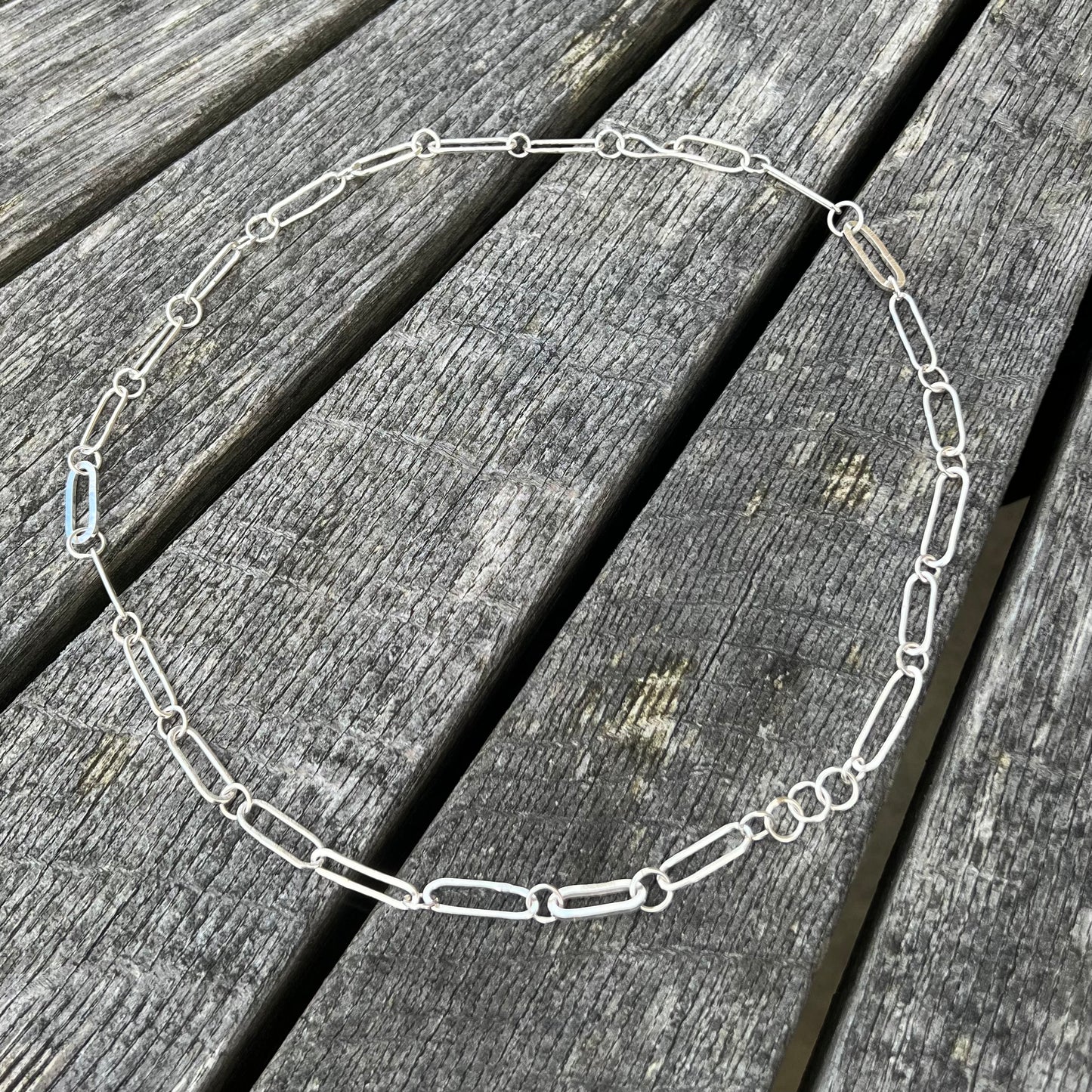 Irregular Pastille chain necklace