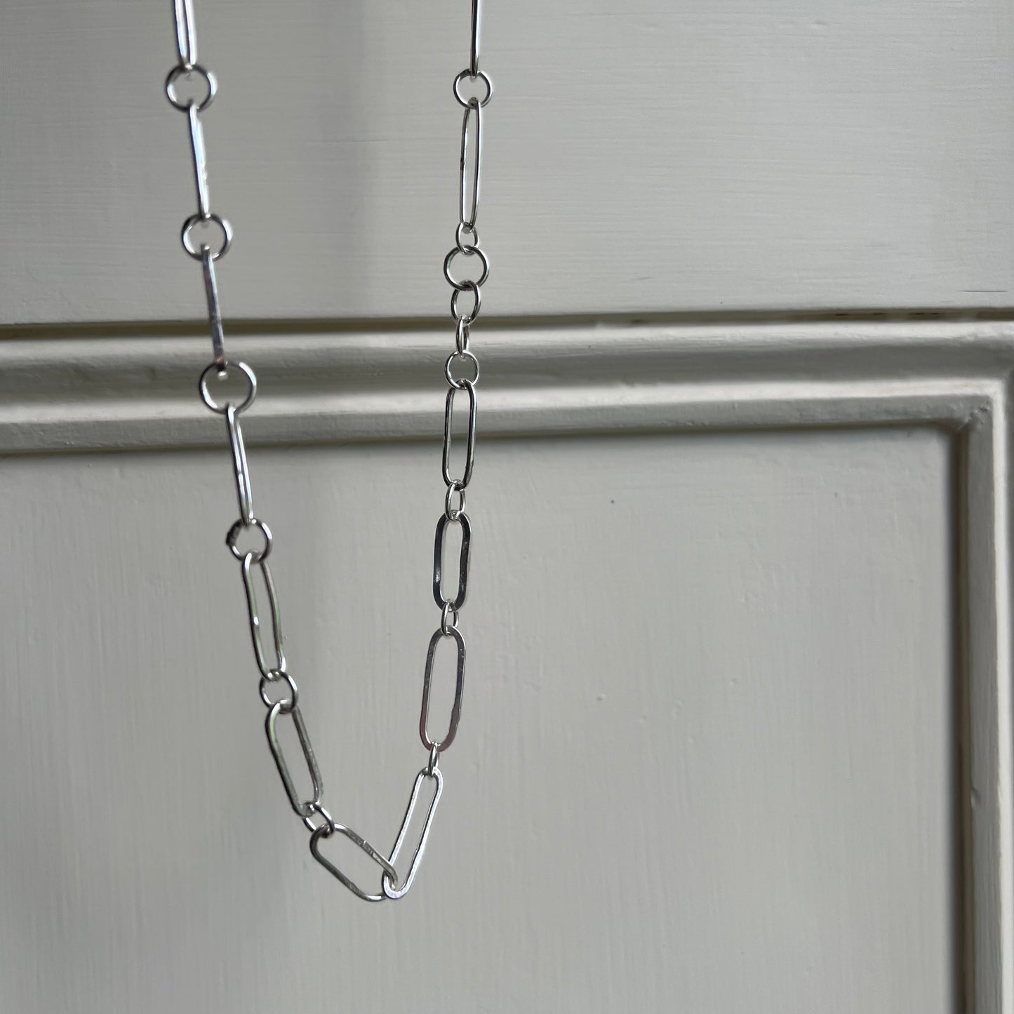 Irregular Pastille chain necklace