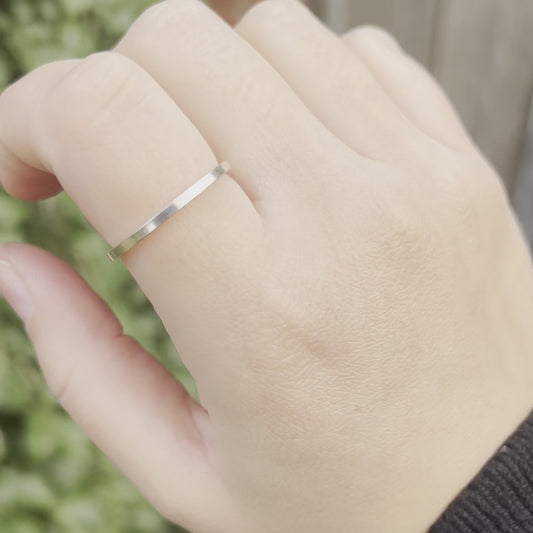 Simple square shiny band