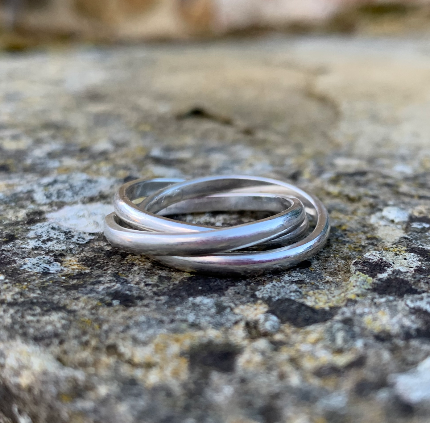 Silver 2025 knot ring